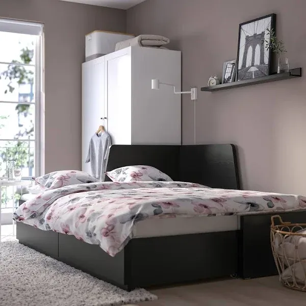 IKEA FLEKKE daybed with 2 drawers/2 mattresses