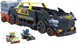 Hot Wheels RacerVerse Batman's Escape Chase Track Set