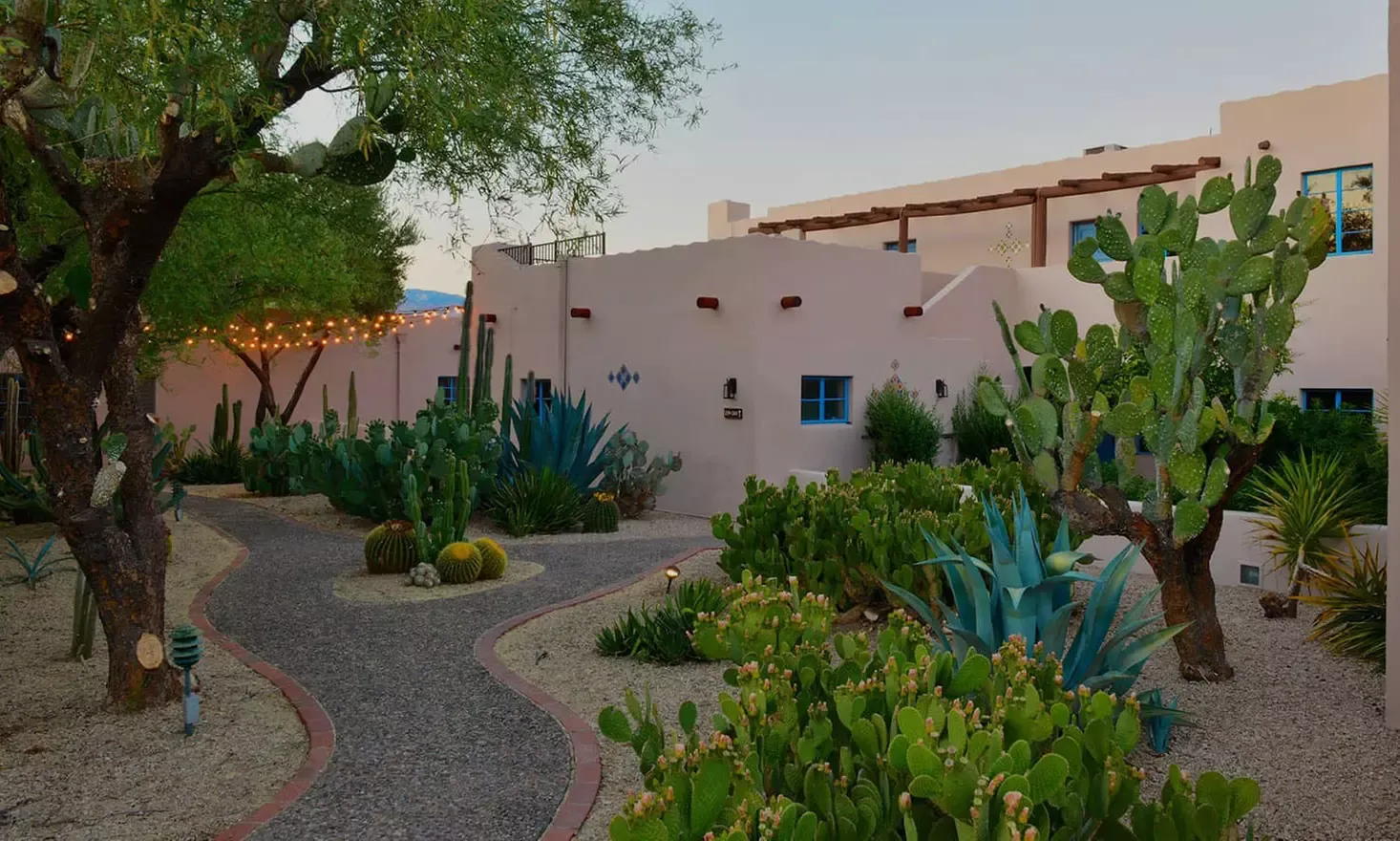Stay with Wi-Fi and Parking at Lodge on the Desert Hotel in Tucson, Arizona
