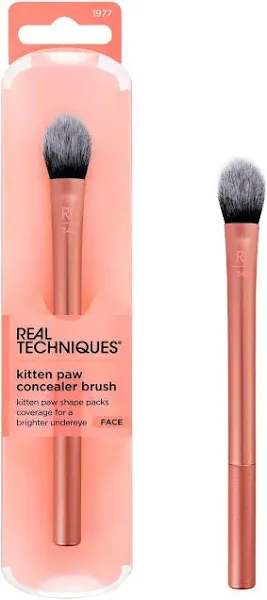 Real Techniques Brightening Concealer Brush