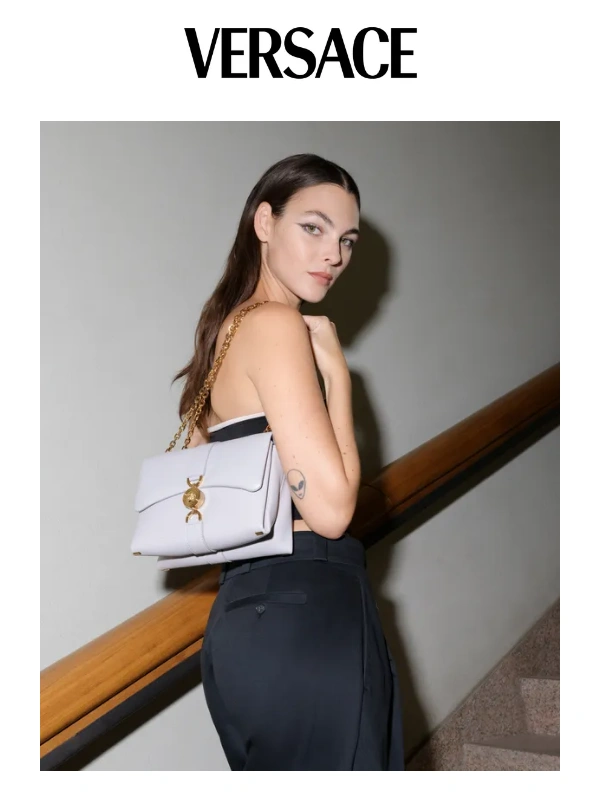 VERSACE - Kleio At Fashion Week