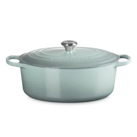 Signature 8-Quart Oval Enamel Cast Iron French/Dutch Oven Le Creuset