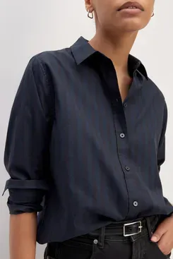 Everlane the Must-Have Shirt in Silky Cotton