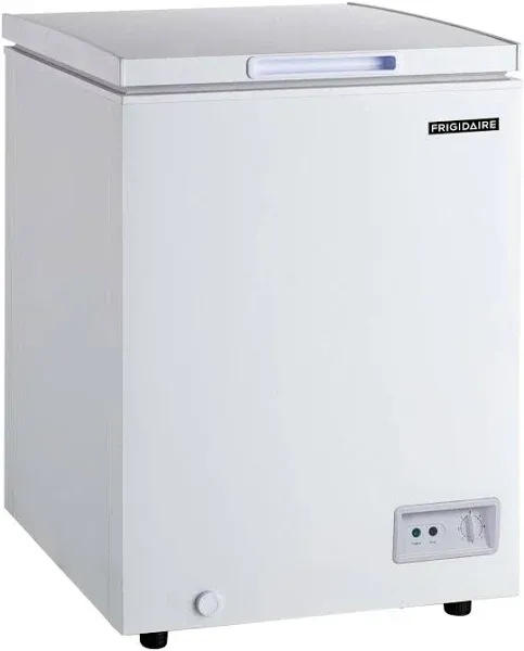 FRIGIDaire EFRF3003 3.5-Cu. Ft. Chest Deep Freezer