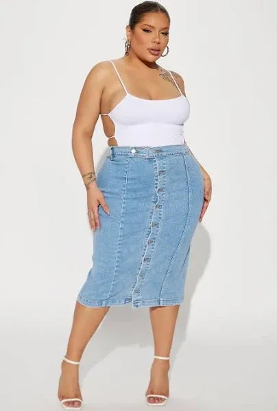 Fashion Nova Women's Right On The Line Denim Midi Skirt