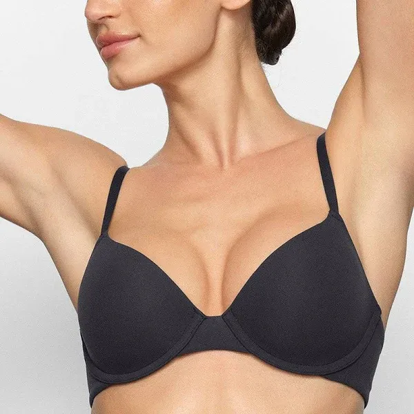 Skims T-Shirt Bra
