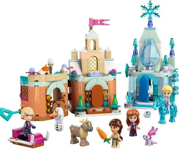 Mini Arendelle Castle & Elsa's Ice Palace