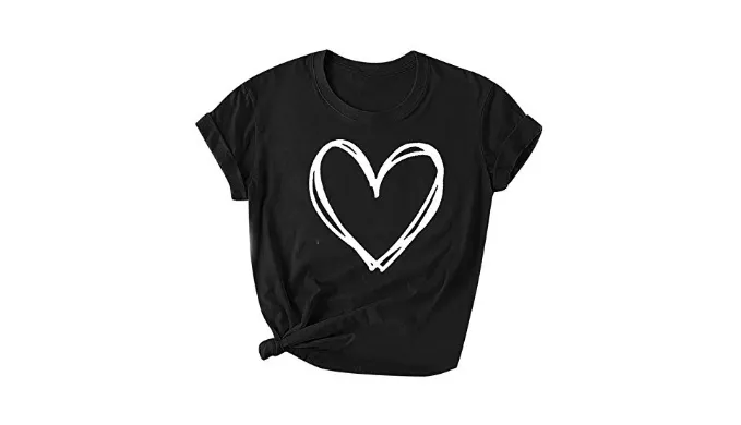 Cute Heart Shaped Graphic Tshirt Summer Tops for Women 2025 Short Sleeve Crewneck Tees Valentines Day Shirts T-Shirt Casual Blouses Clothes Outfits Womens Pullover Gifts Her Teen Girls Novelty Black