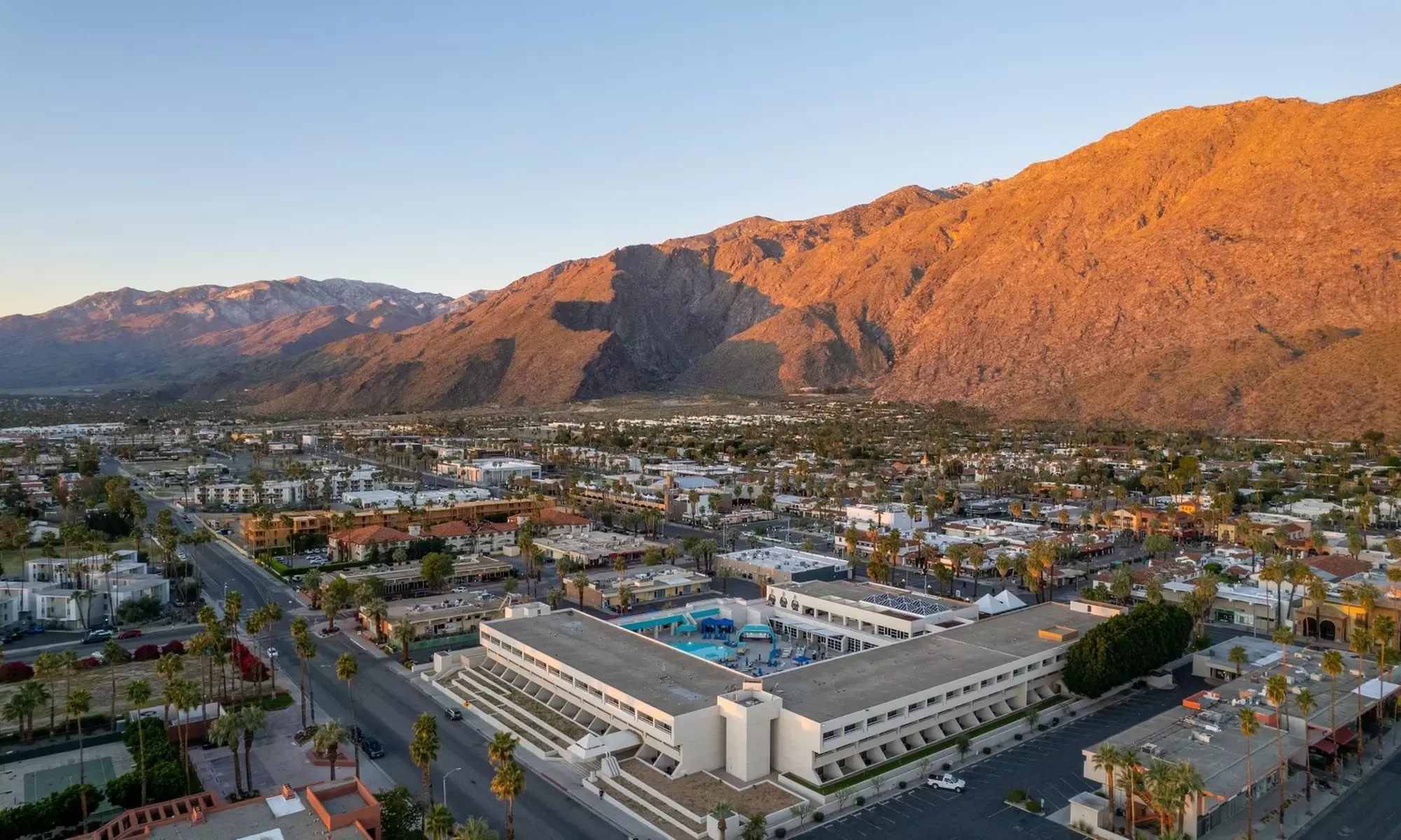 Stay at Hotel Zoso Palm Springs - Waived Resort Fees Sun-Thurs, May-Sept Travel! Relax in Style & Save Midweek!
