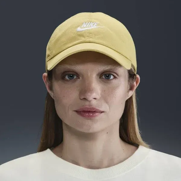 Nike Club  Unstructured Futura Wash Cap