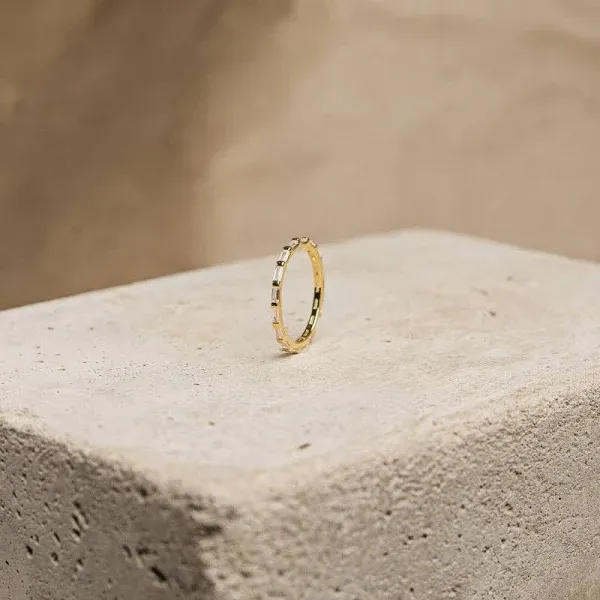 Caitlyn Minimalist 18K Gold Baguette Eternity Ring