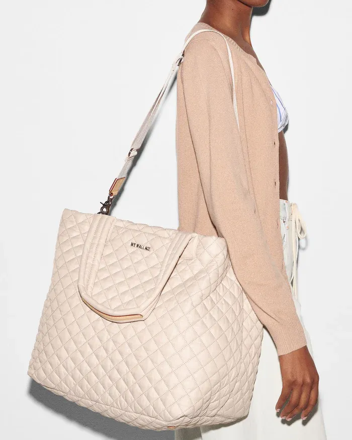 Large Metro Tote Deluxe