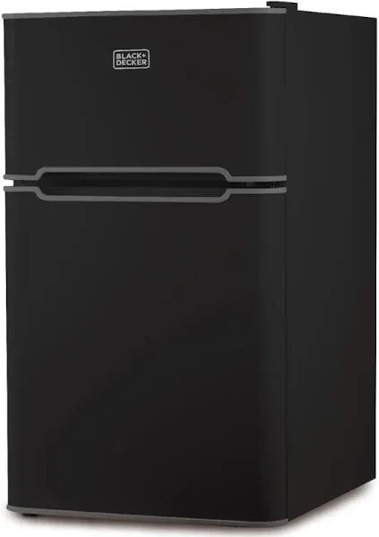 BLACK+DECKER 3.1 Cu. ft. 2-Door Refrigerator