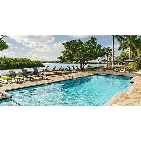 Travelzoo Members: Fairfield Inn & Suites Marathon Florida Keys Weeknight From $99/Nt or Weekends From $109/Nt with No Resort Fee & Free Breakfast (Travel May - September 2025)