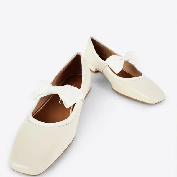 Intentionally Blank London Mary Jane