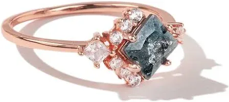 Oomiay Rose Gold Ring w/ Black Cubic Zirconia