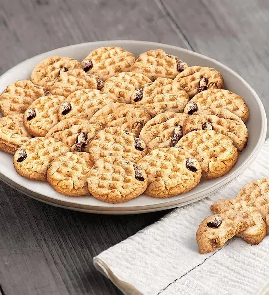 Bakery by Harry & David Chocolate Peanut Butter Cookies
