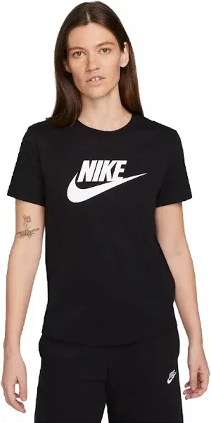 Nike Women's Sportswear Essentials Logo T-Shirt