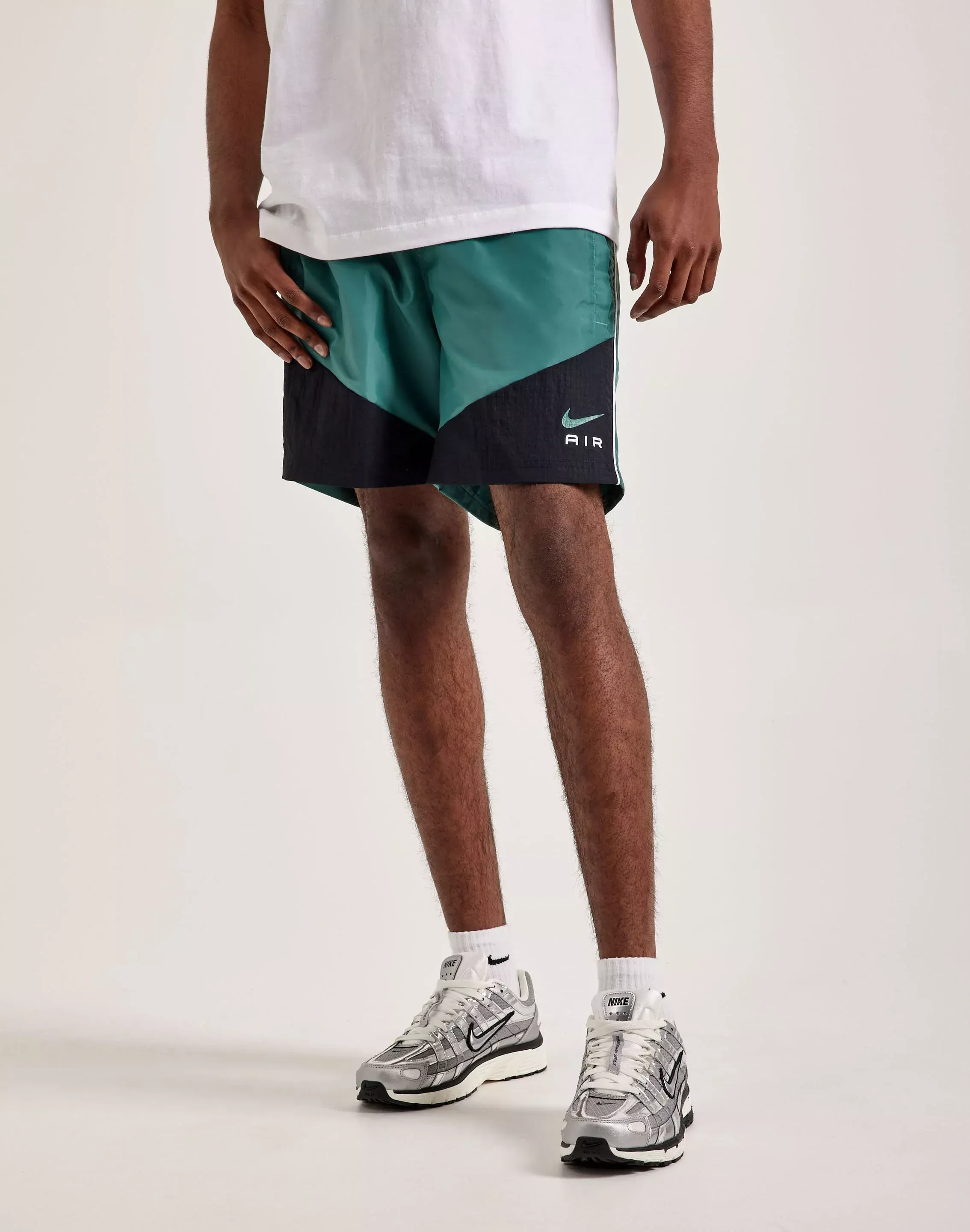 Nike Air Woven Shorts  - Green - Size: XLG