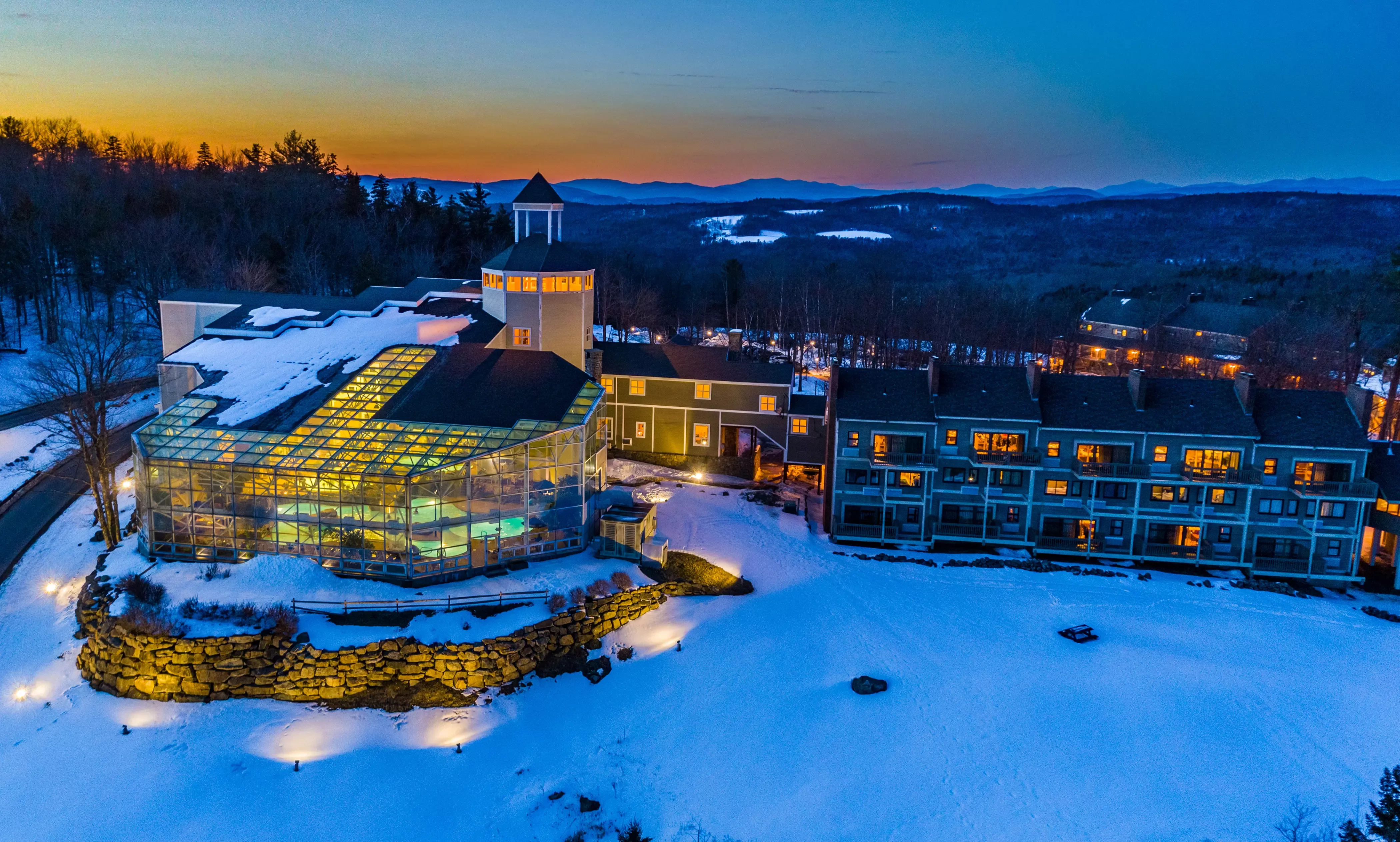 Spectacular views, unforgettable memories at Steele Hill Resorts Hotel in NH's Lakes Region. Book now for your getaway!