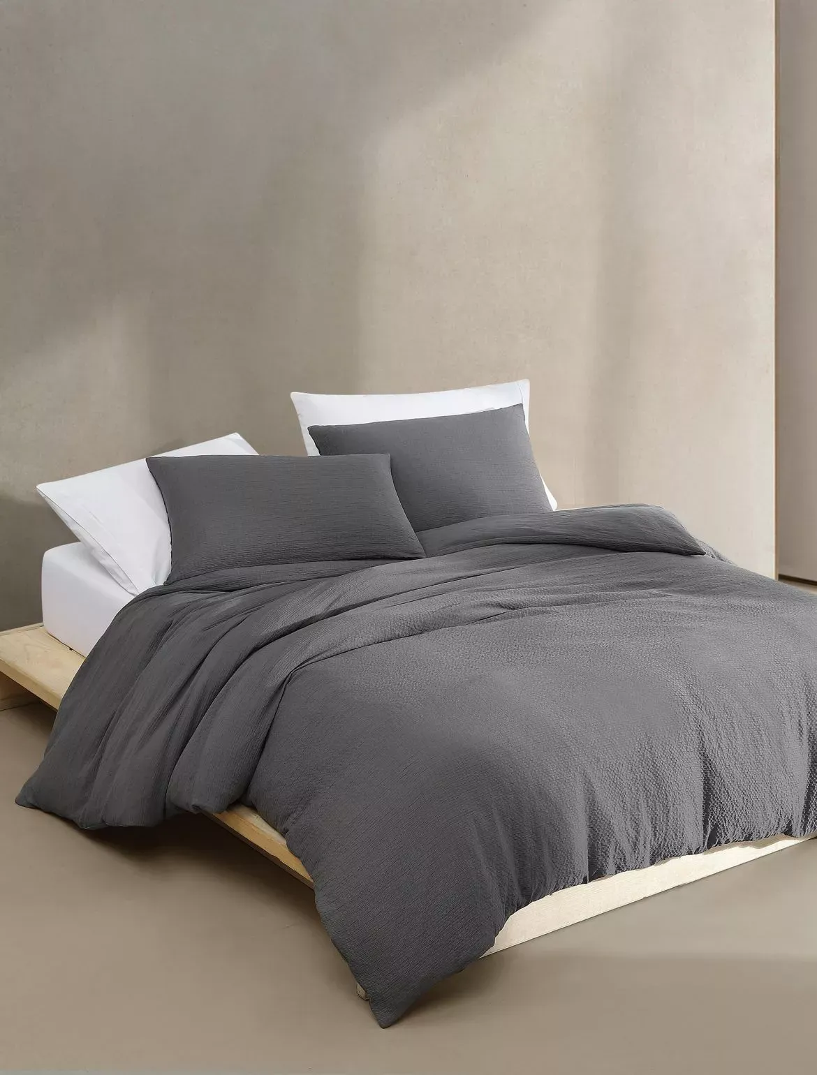 Calvin Klein Seersucker Comforter Set - Grey - KING