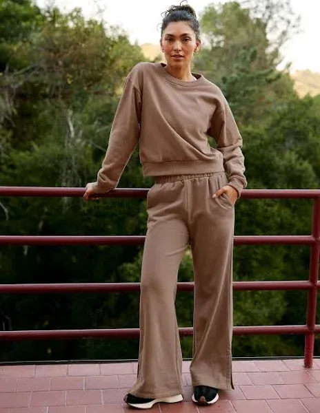 BEYOND YOGA Women's LuxeFleece Wide Leg Pants
