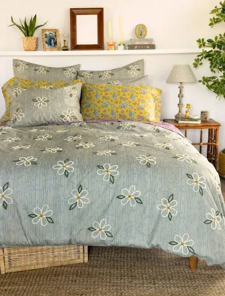 Catalina Daisy Stripe Duvet Cover