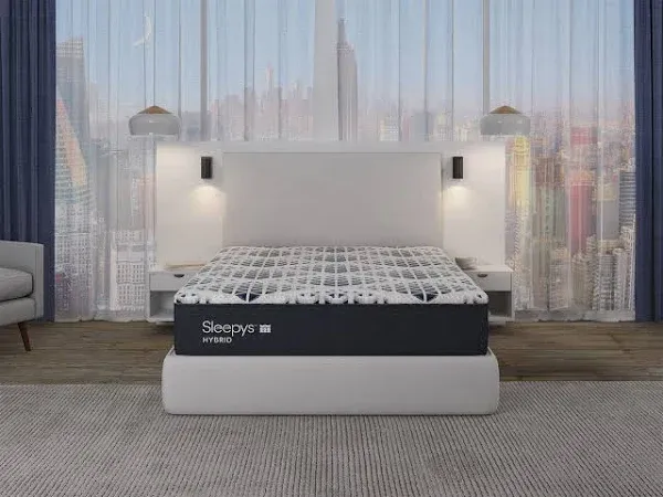Hybrid Clearance 14" Plush Mattress