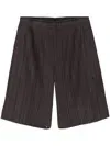 Brown Pleated Knee-length Shorts In Black