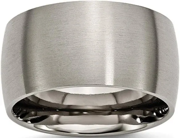 Joyus Men's Chisel Titanium Wedding Band