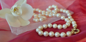Necklaces & Pendants