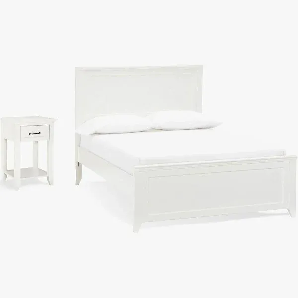 Hampton Classic Bed + Nightstand