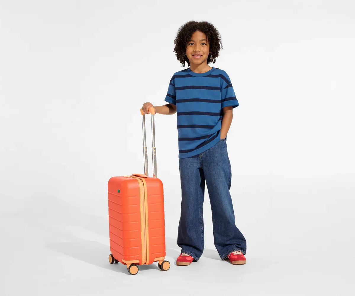 The Kids Carry-On