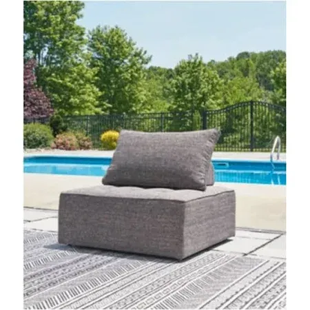 Coleman Furniture Ashley Bree Zee Outdoor Lounge Chair