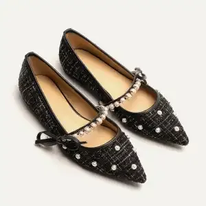 Marcelle Vignon Women's Braided Pearl Pointed Toe Flats