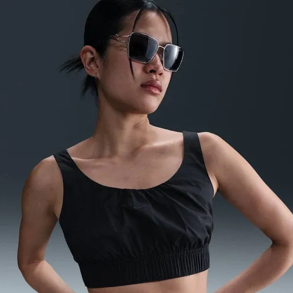 Nike Women's Slim Cropped Poplin Tank Top