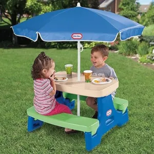 Little Tikes Jr. Picnic Table w/Umbrella