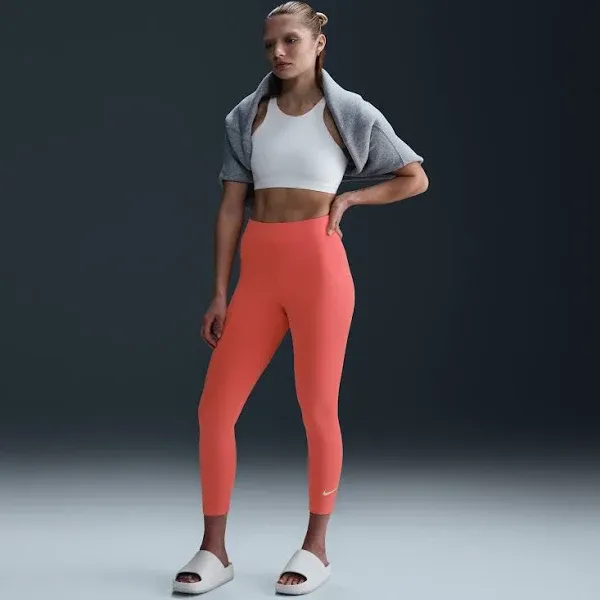 Nike Women's Sportswear Classic High-Waisted 7/8 Leggings