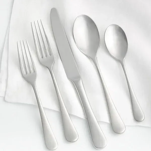 Caesna Mirror 40-Piece Flatware Set