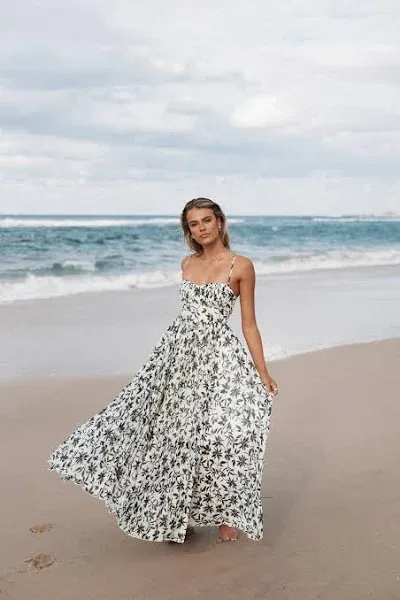 Petal & Pup Achanti Floral Pleated Maxi Dress