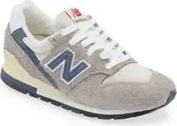 New Balance Unisex Made in USA 996 Sneakers (Grey)