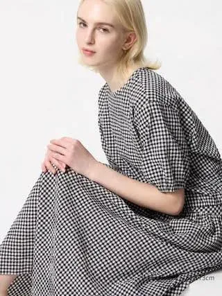 Uniqlo Seersucker Volume Gingham Short Sleeve Blouse