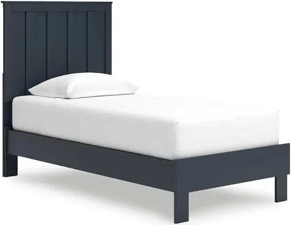 Ashley Simmenfort Platform Bed