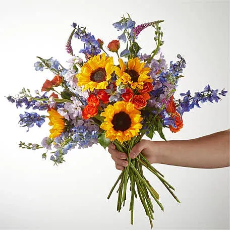 FTD The Full Nest Bouquet