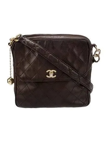 CHANEL Quilted CC Messenger Bag