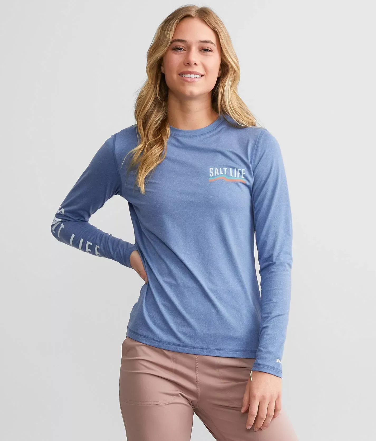 Salt Life Rays & Waves Performance T-Shirt  - female - Size: Small