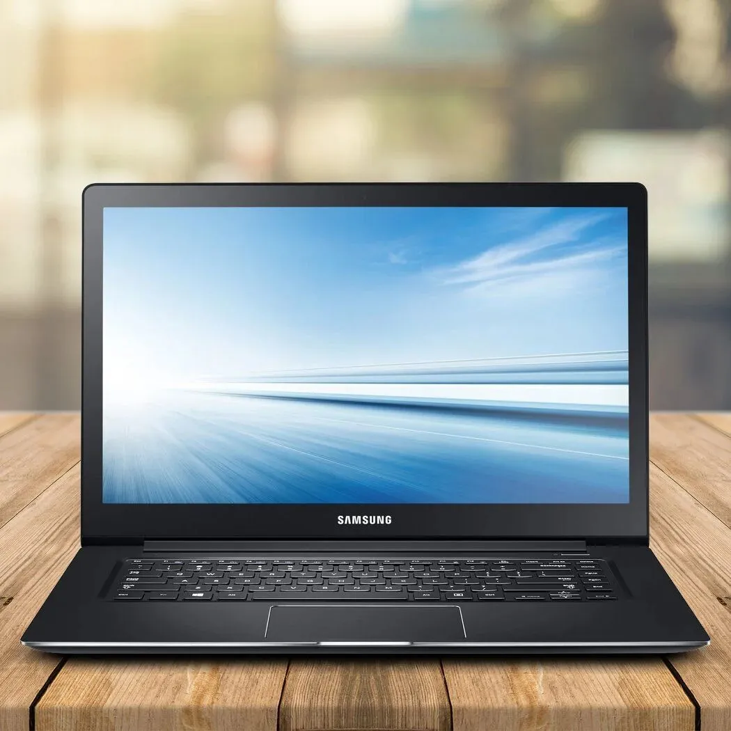 DailySale 11.6" Samsung Chromebook Laptop XE503C12 (Refurbished)