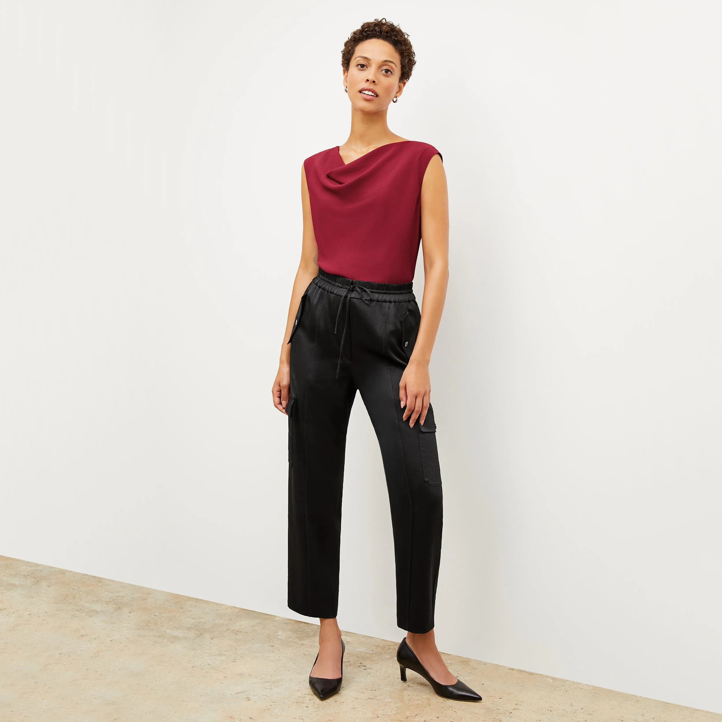 M.M.LaFleur The Giana Pant - Everyday Satin - Black - 2