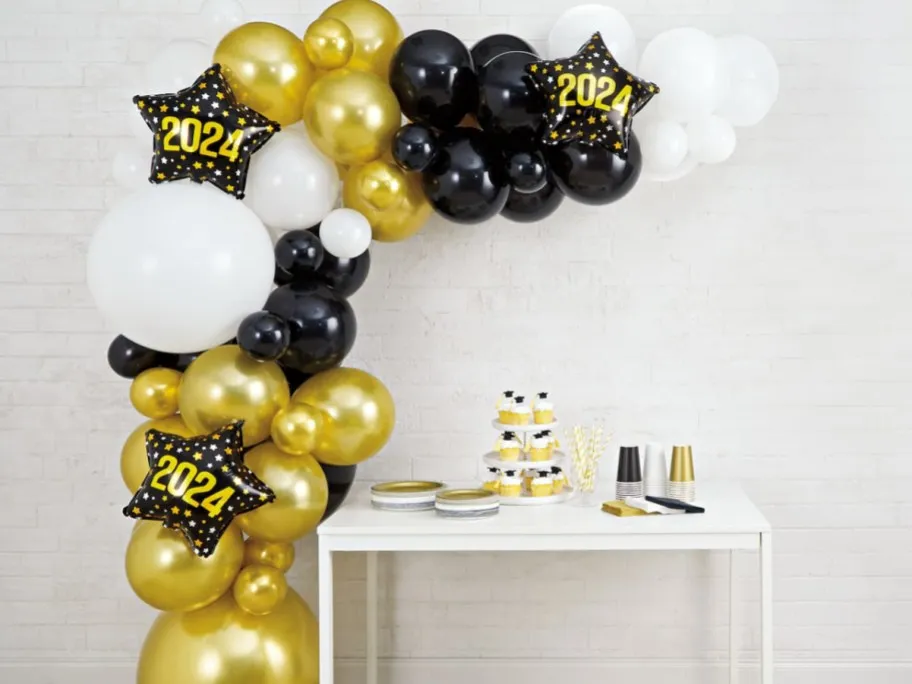 Celebrate It 10ft Graduation Balloon Garland