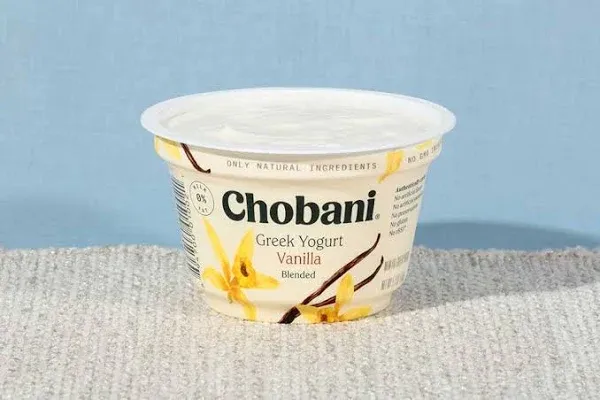 Chobani Vanilla Blended Non Fat Greek Yogurt 5.3oz (Pack of 12)